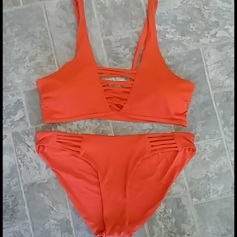 Bathing suit